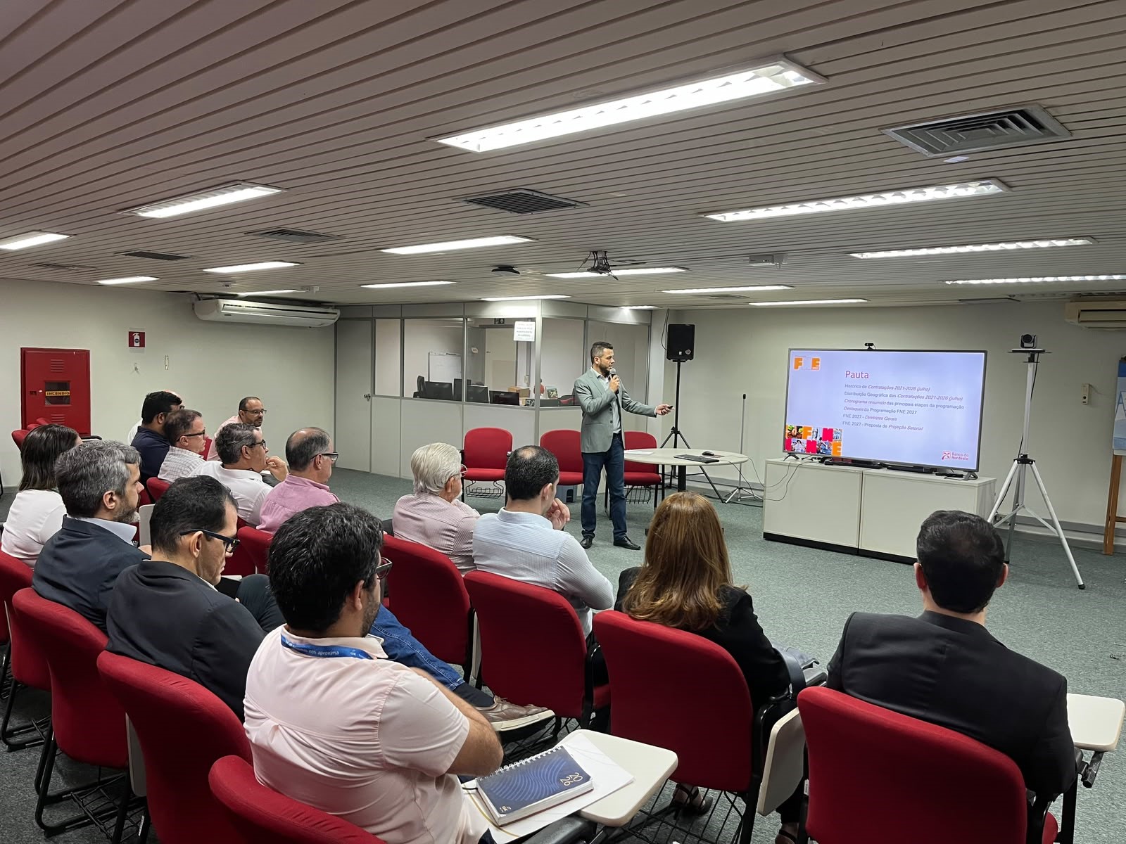 Representantes do BNB e do setor produtivo sergipano planejaram a distribuição dos recursos do FNE Foto Ascom BNB