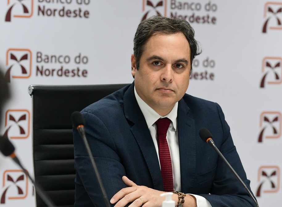 Presidente do BNB, Paulo Câmara, destaca apoio à infraestrutura e à produção de alimentos com crédito no primeiro semestre