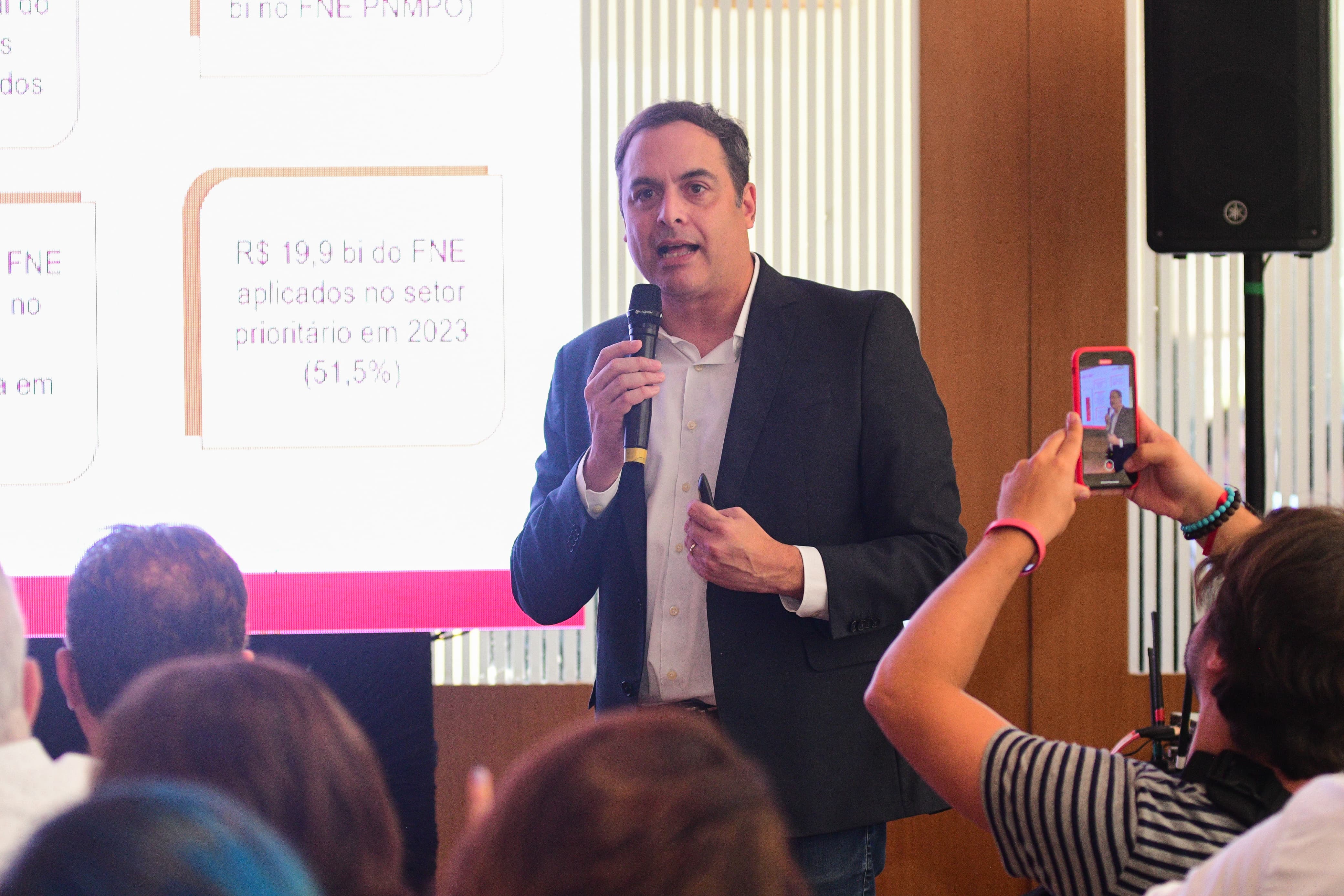 Presidente do Banco do Nordeste Paulo Câmara